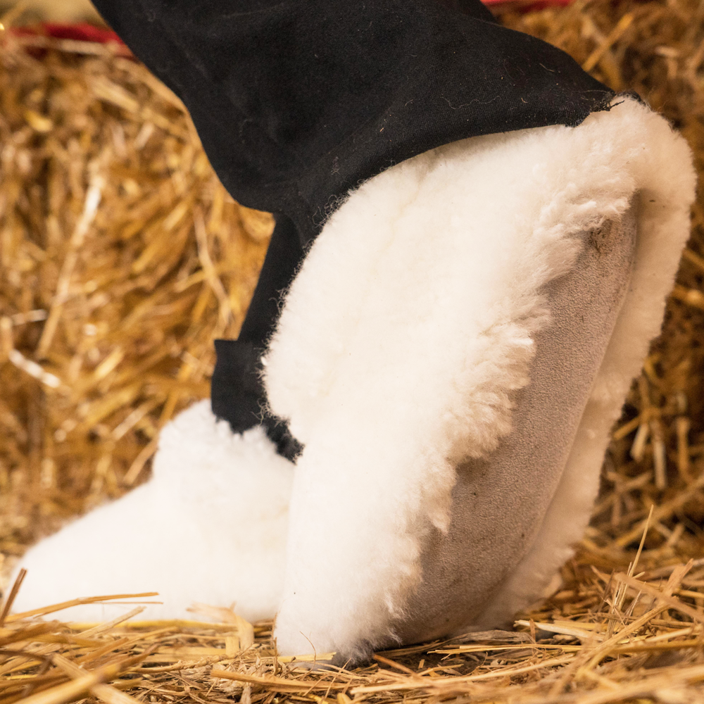 Handmade Sheepskin Slippers – Luxury Comfort from Patagonia Unisex Design – Made for everyone