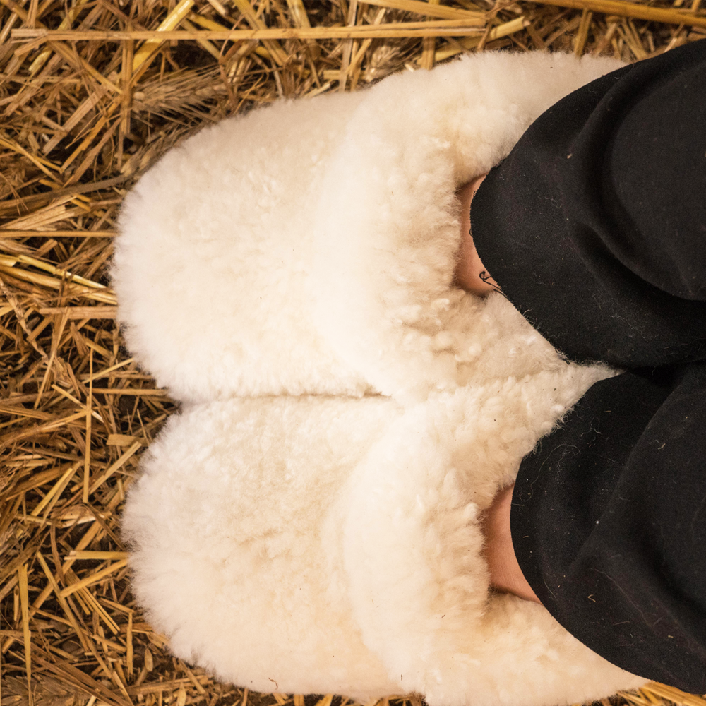 Handmade Sheepskin Slippers – Luxury Comfort from Patagonia Unisex Design – Made for everyone